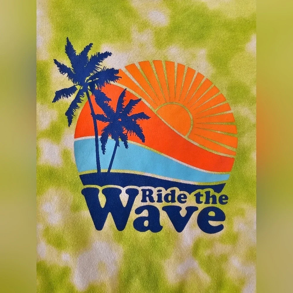 5t RIDE THE WAVE Tie Dye Tshirt Summer Beach Retro 70s 80s 90s Nostalgia‎